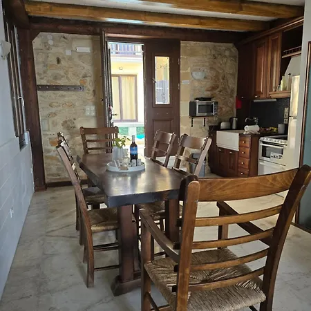 Volakas Beachfront Villa *